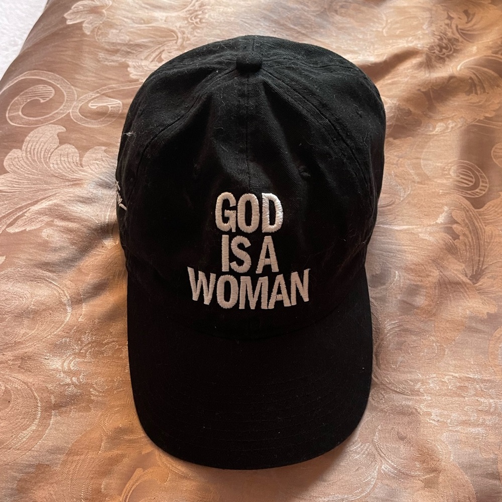 Ariana Grande God Is A Woman hat Sweetener tour